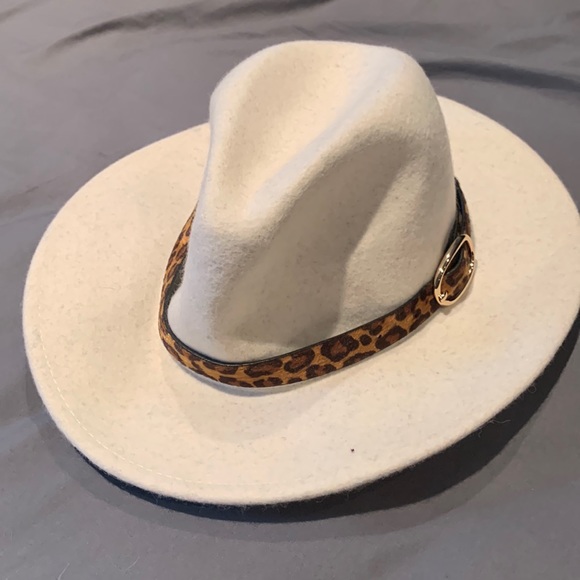 Womens Ivory, grey and cheetah Felt Western Hat - Picture 1 of 3